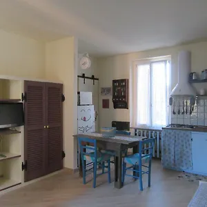 Un Letto Nel Cortile Appartamento Bereguardo